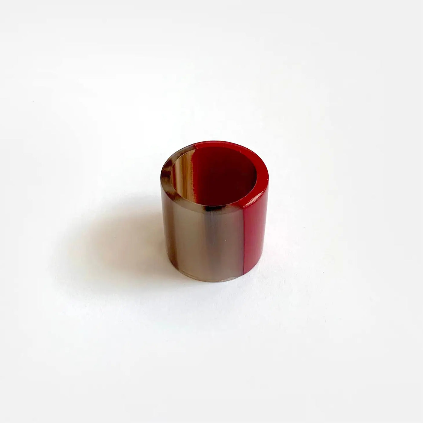 Red Lacquer Horn Scarf Ring